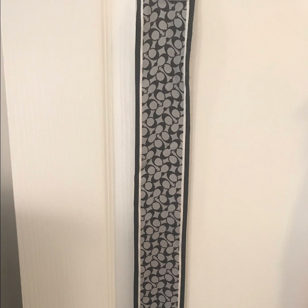 Authentic Coach scarf